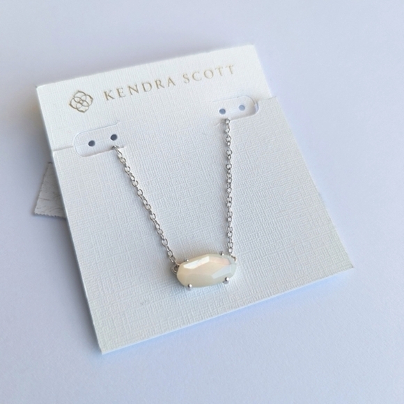 Kendra Scott Ever Opalescent Quartz Pendant Silver Choker Necklace Cream Stone - Picture 3 of 8